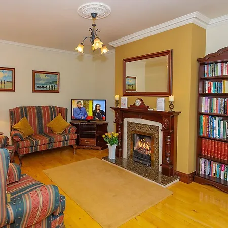 بيت ضيافة Ashville House