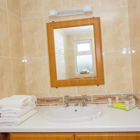 Ashville House Килларни