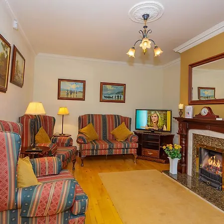 Konukevi Ashville House Killarney