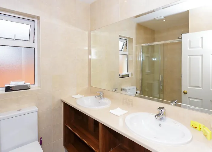 Konukevi Ashville House 3*